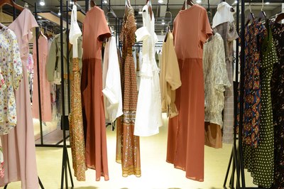 千百惠服裝批發(fā)庫存合理進(jìn)貨策略 高效管理貨品的實(shí)用指南